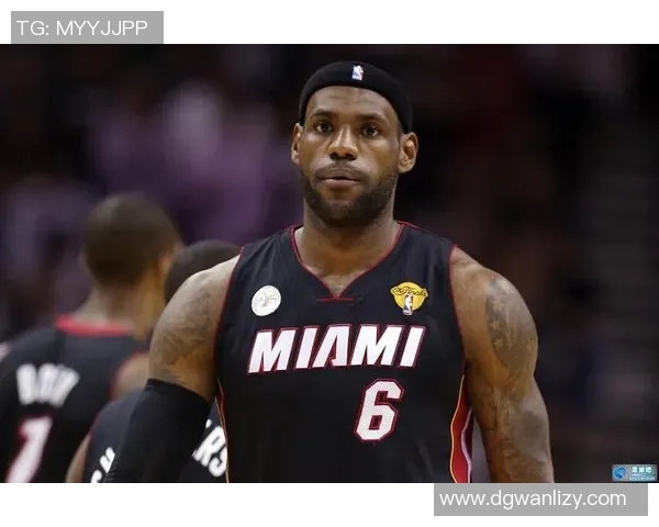 詹姆斯分享对足球明星的看法与精彩瞬间回顾视频